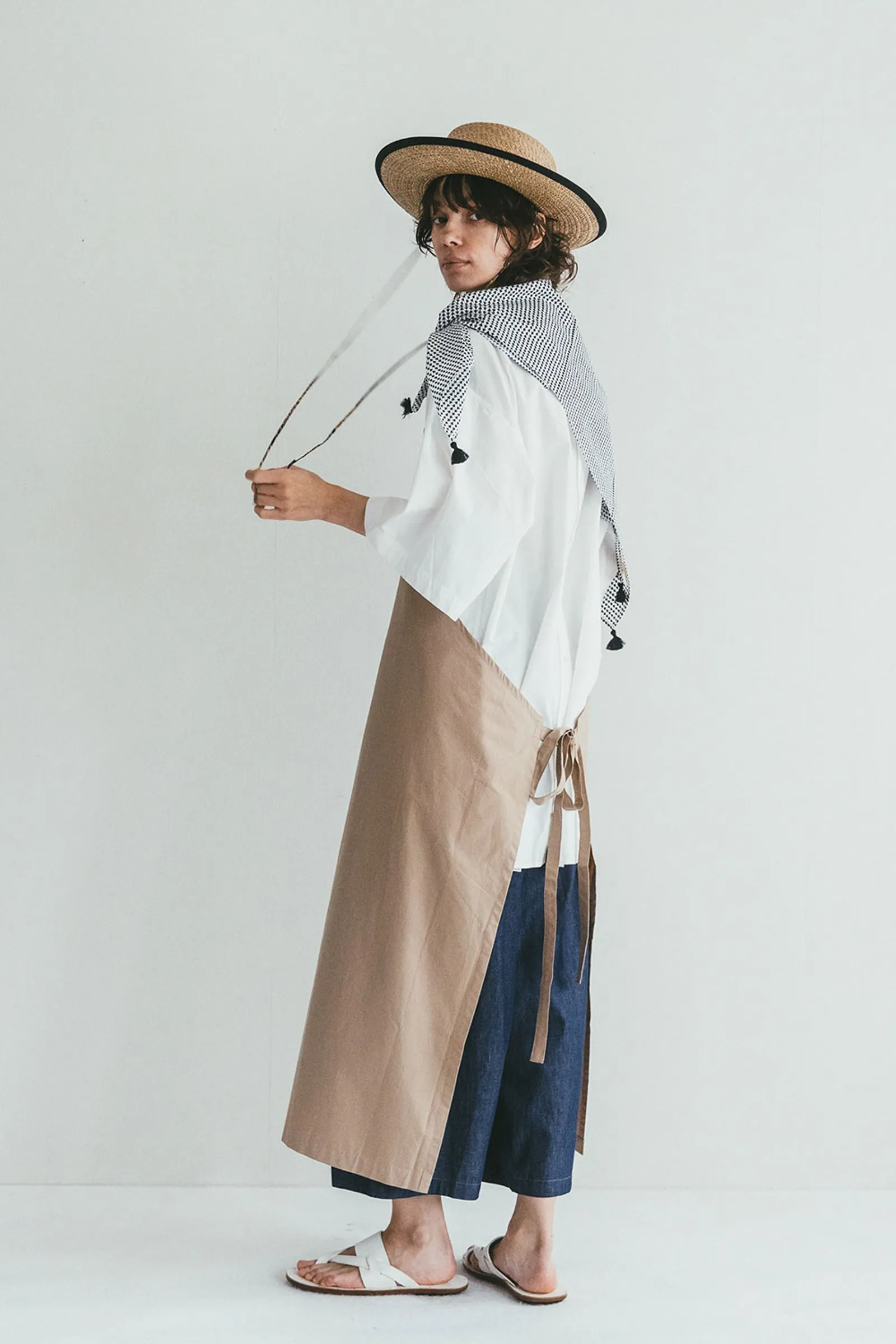 Heavy Cotton Sturdy Unisex Apron with Pocket - Beige