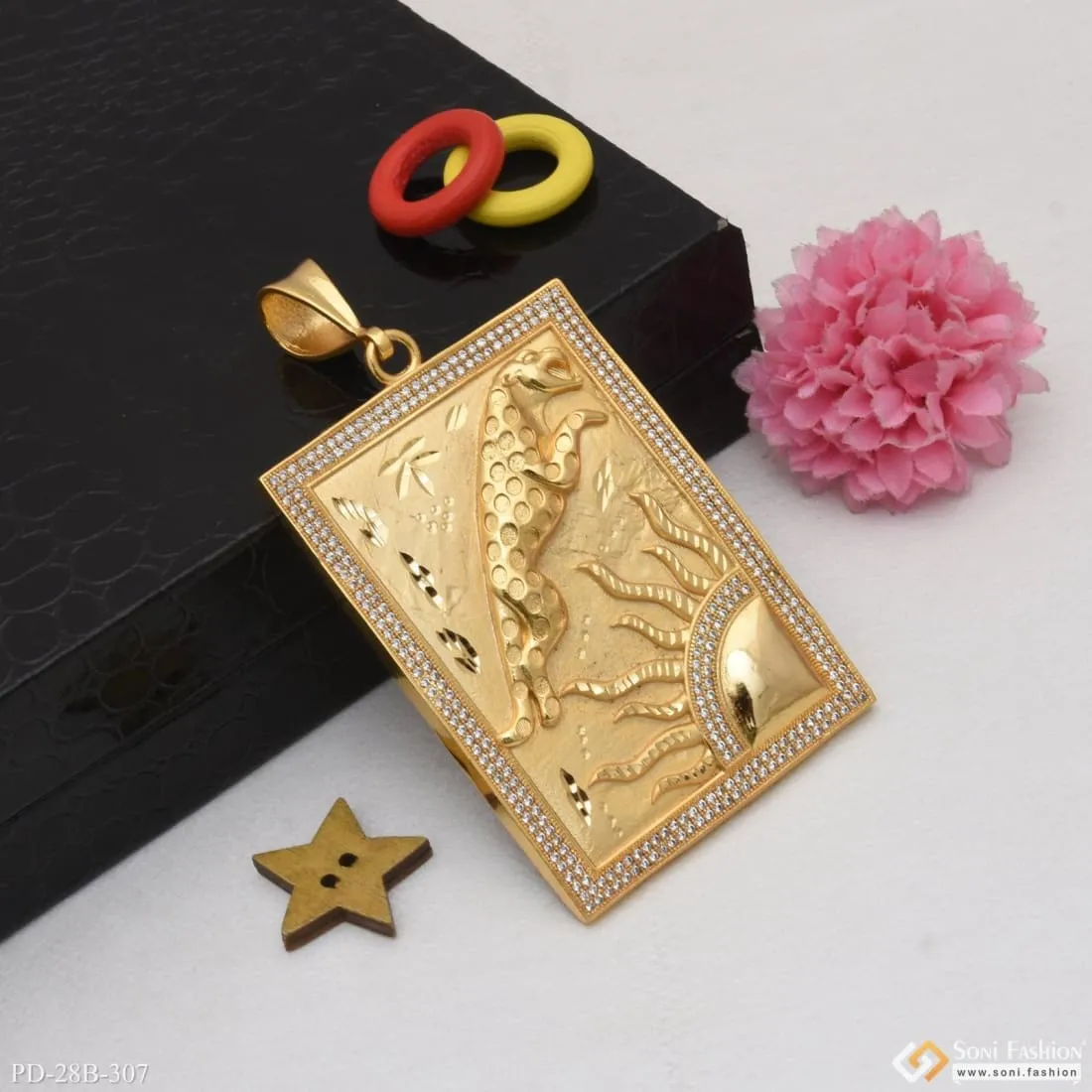 Jaguar With Diamond Best Quality Durable Design Golden Color Pendant - Style B307