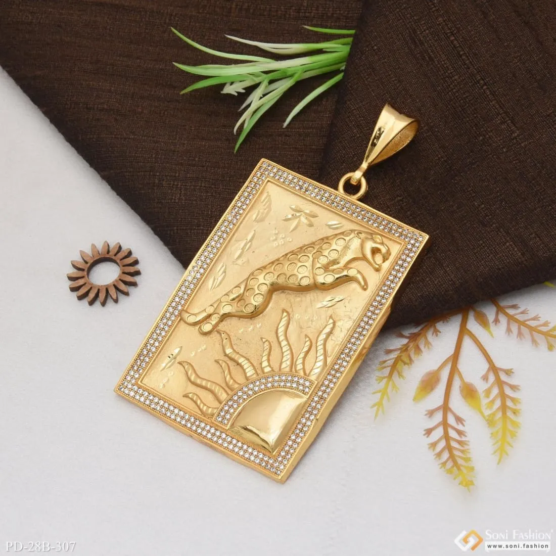 Jaguar With Diamond Best Quality Durable Design Golden Color Pendant - Style B307