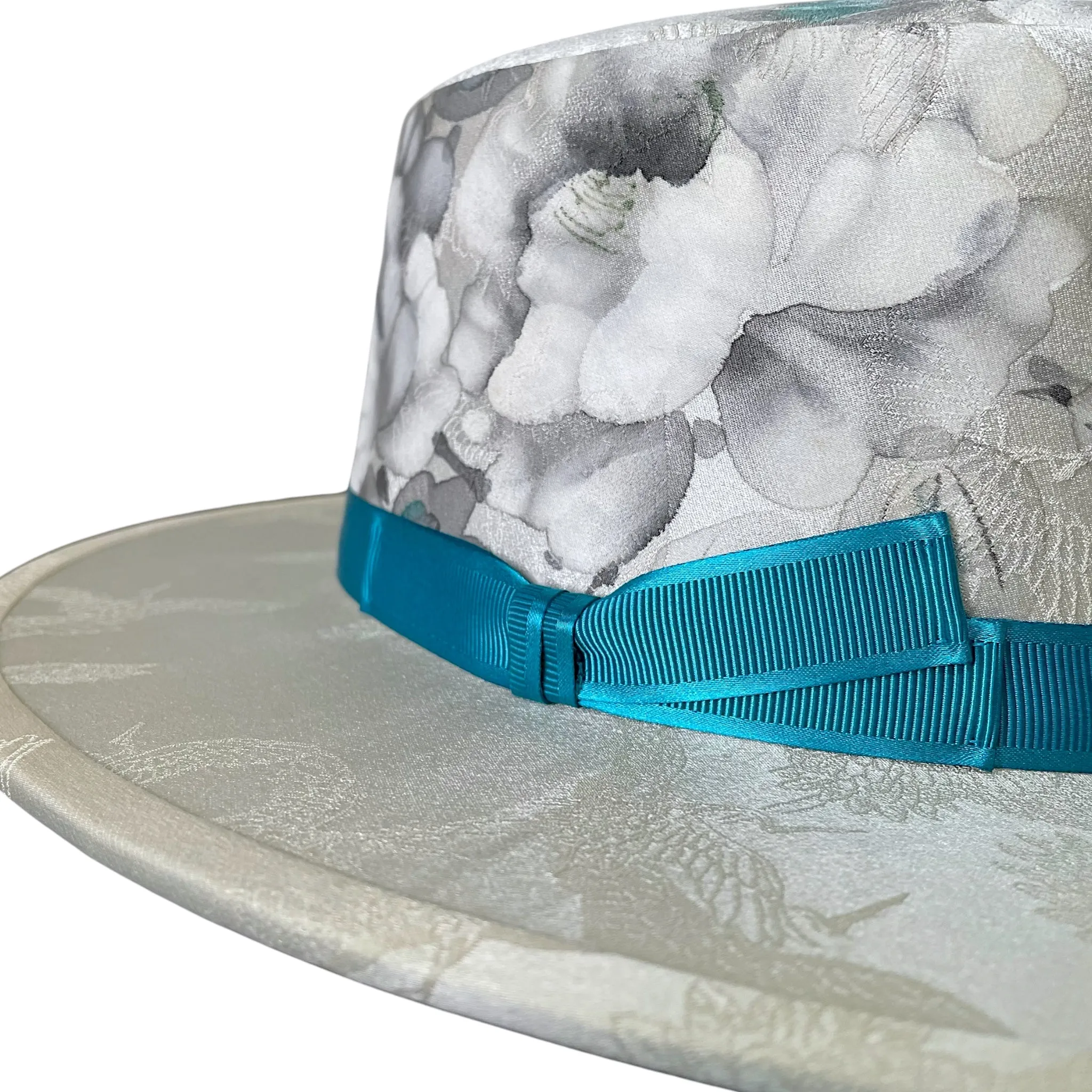 KIMONO HAT, Sumi-e and Woven Cranes, with Box