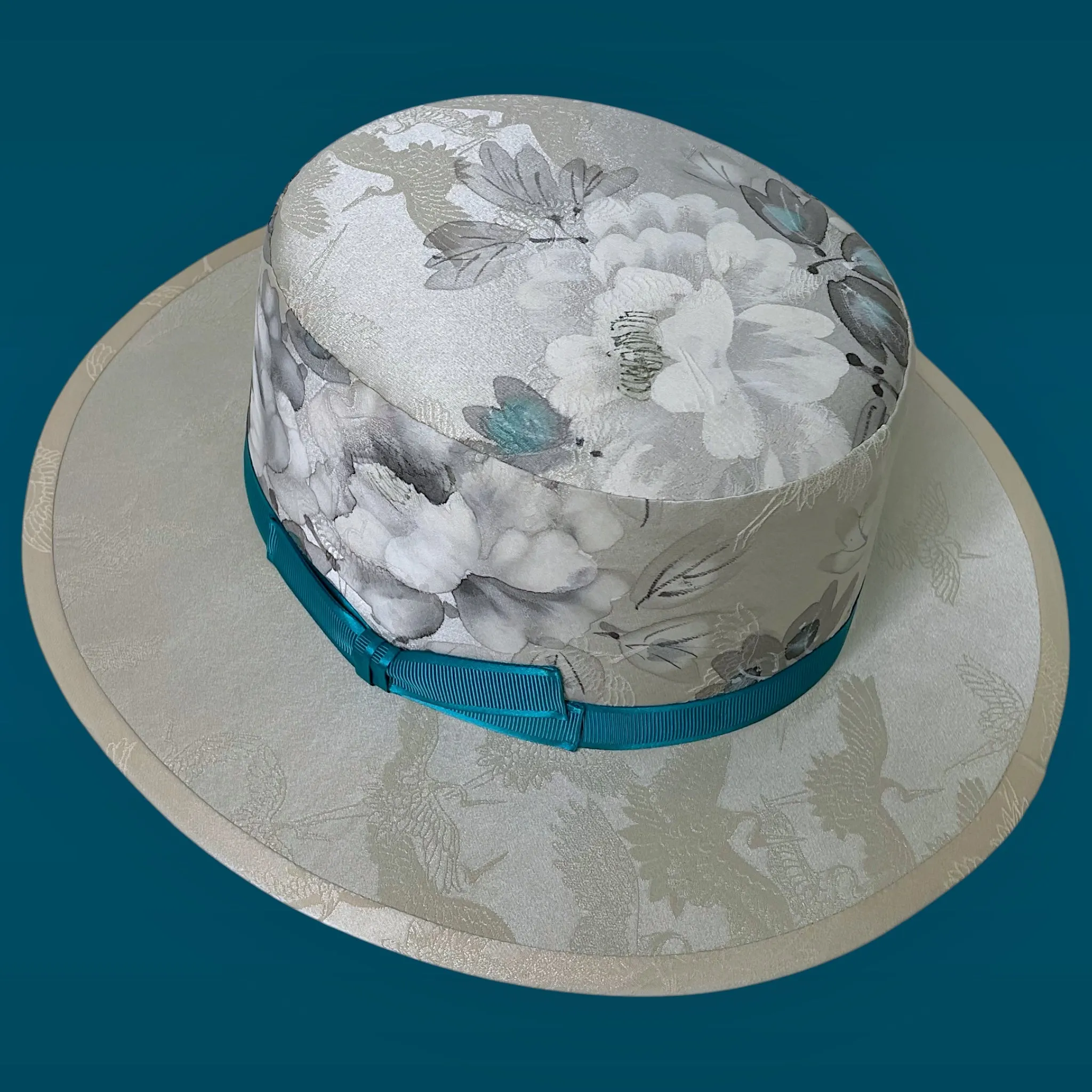 KIMONO HAT, Sumi-e and Woven Cranes, with Box