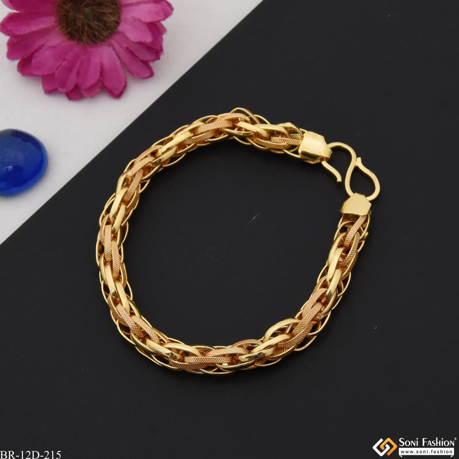 Rassa Best Quality Durable Design Gold Plated Bracelet for Men - Style D215