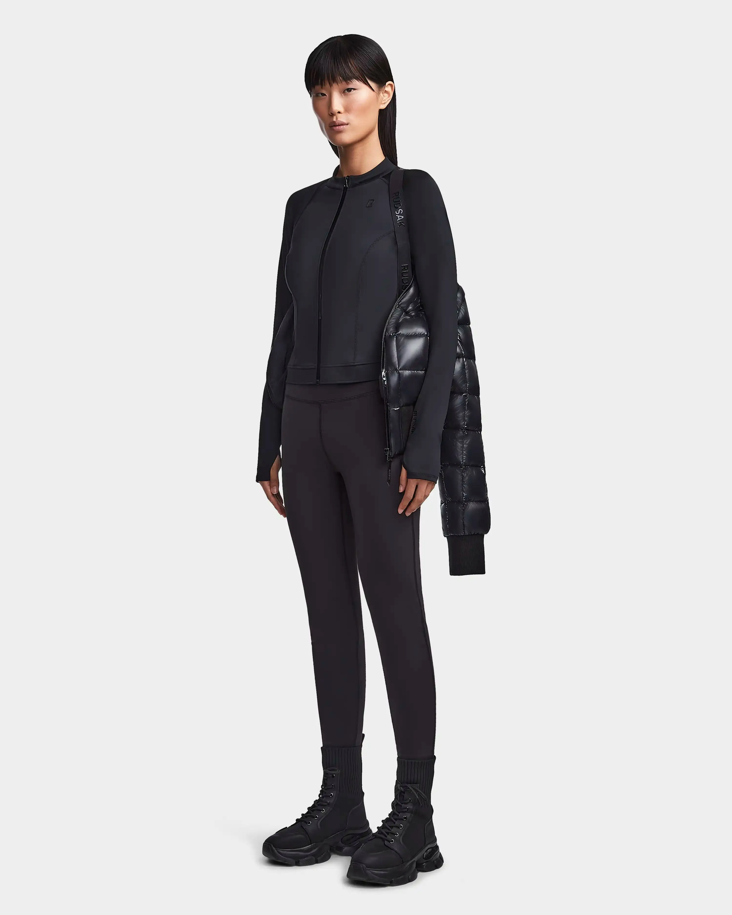 RAVEN - L123522 Black