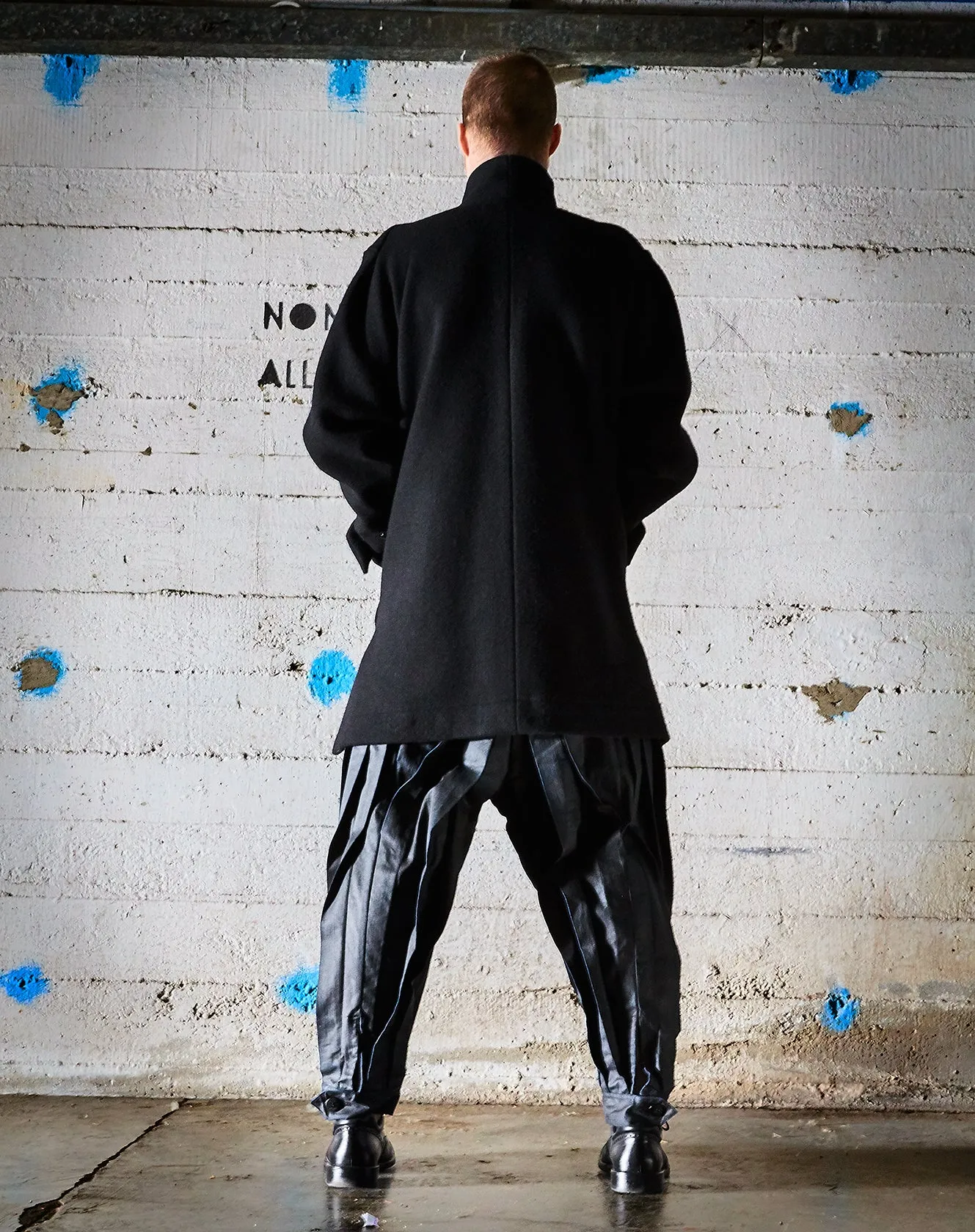 Stylish Twisted Pleats Trousers for Men  Black