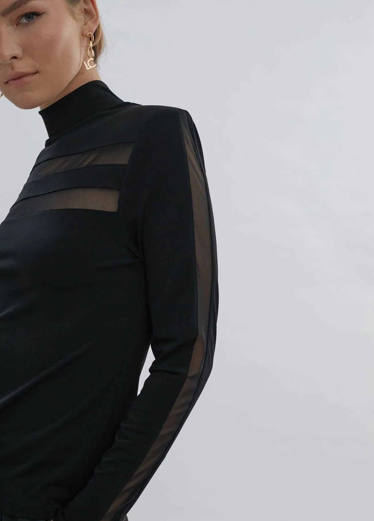 T-shirt with shoulder pads detail